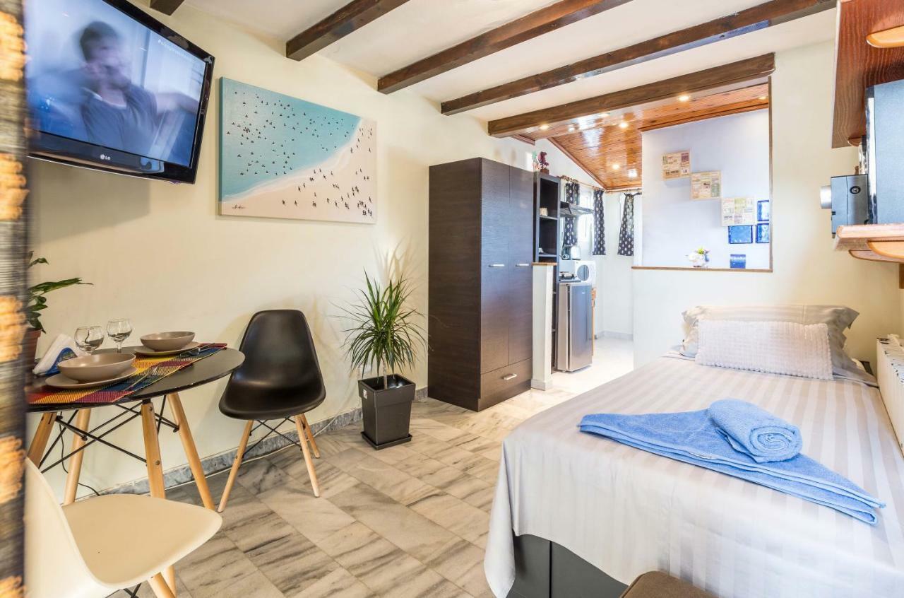 Top Floor Studio Near Metro&View&200Mbps Athènes Extérieur photo